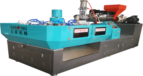 What are the differences between blow molding machines and injection molding machines?